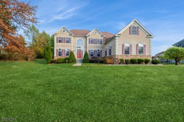 1 Angelo Ct, Monroe Twp., NJ 08831