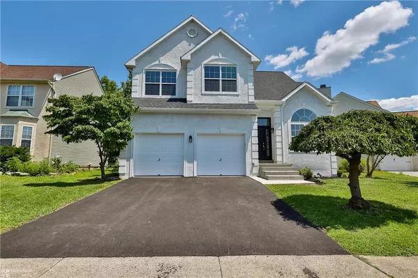 283 Lenape Trail, Upper Macungie Twp, PA 18104