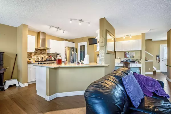 Okotoks, AB T1S 1Y3,145 Crystal Shores GRV