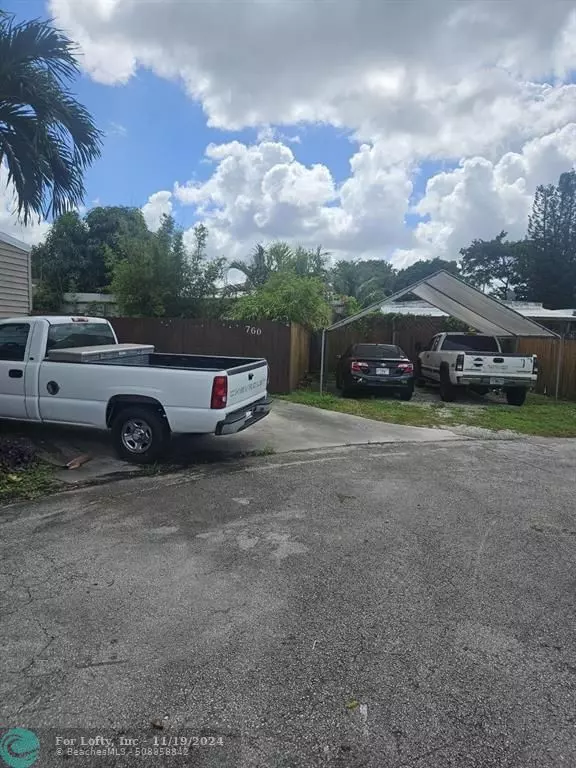 Davie, FL 33325,760 SW 135th Ter