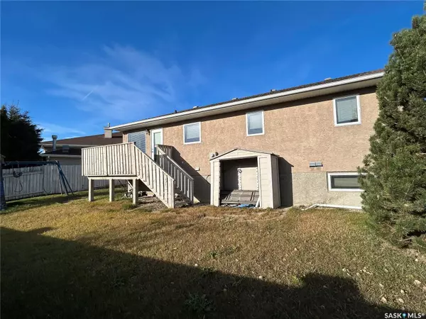 Saskatoon, SK S7K 1N3,643 Briarvale TERRACE