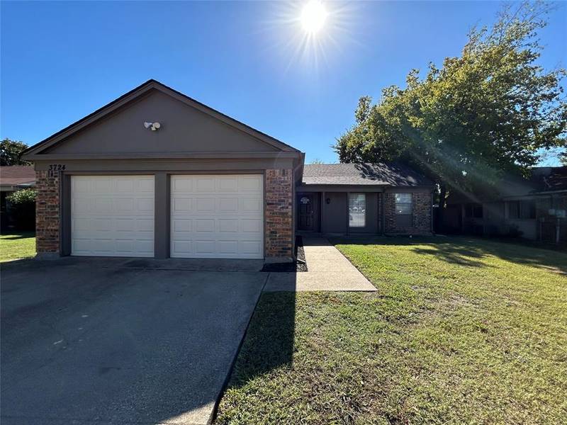 3724 Staghorn Circle S, Fort Worth, TX 76137