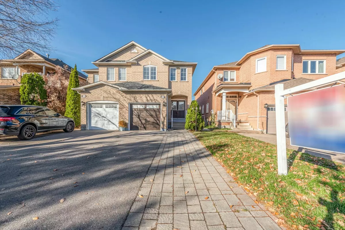 York, ON L4K 5L7,130 Royal Appian CRES