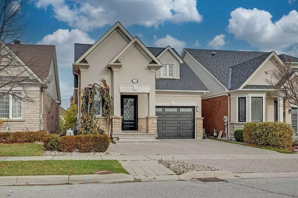 Oakville, ON L6M 0B2,2185 Whitworth DR