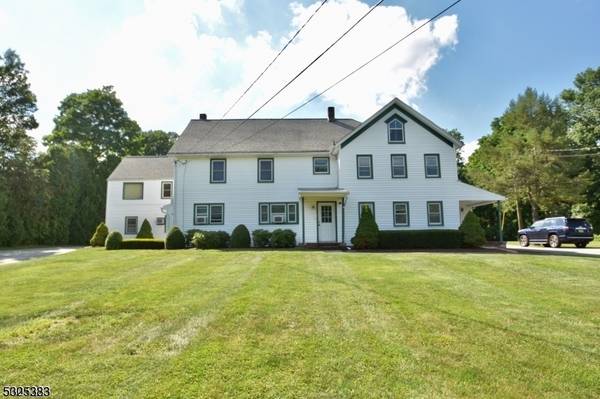 334 Oak Ridge Rd, West Milford Twp., NJ 07438