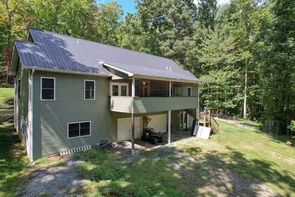 Hayesville, NC 28904,215 Rhodemont Trail