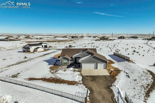 7246 Van Wyhe CT, Fountain, CO 80817