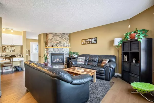 Okotoks, AB T1S 1Y3,145 Crystal Shores GRV