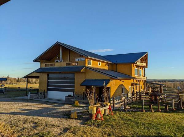 45040 Twp Rd 421A, Rural Ponoka County, AB T0C 2J0