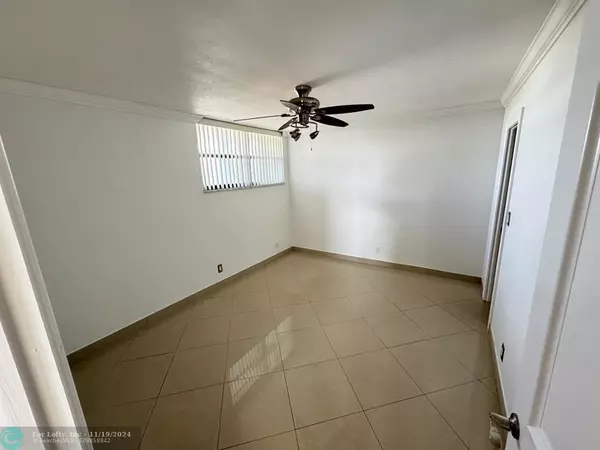 Fort Lauderdale, FL 33308,4800 Bayview Dr  #406