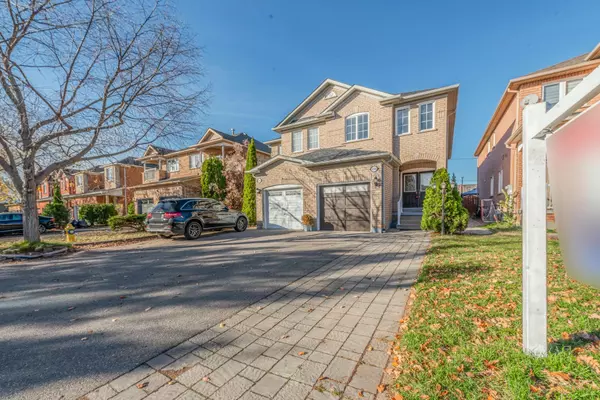 York, ON L4K 5L7,130 Royal Appian CRES