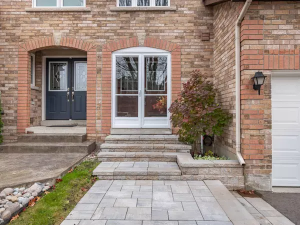 Richmond Hill, ON L4E 4E3,27 Bloomgate CRES