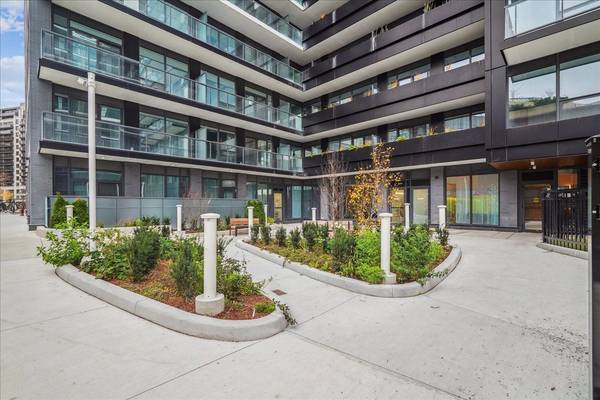 Toronto W05, ON M3J 0H1,1100 Sheppard AVE W #306