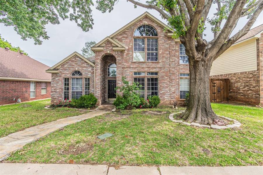 1225 Christopher Lane, Lewisville, TX 75077