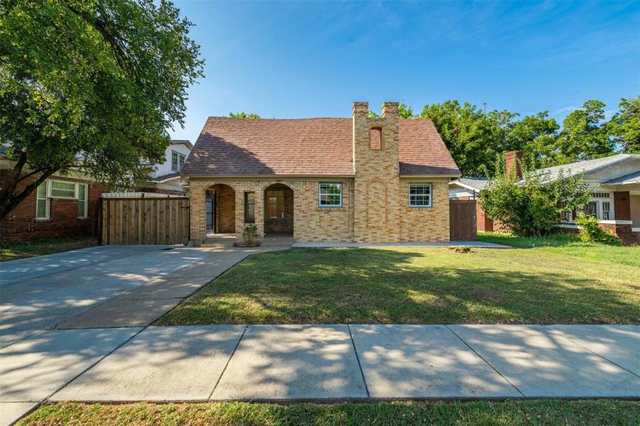 820 E Mulkey Street, Fort Worth, TX 76104