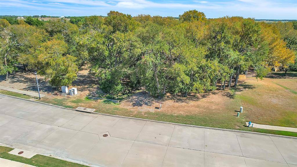 133 Falcon Point Drive, Heath, TX 75032