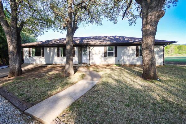 1500 N Melba Doyle Park Road,  Decatur,  TX 76234