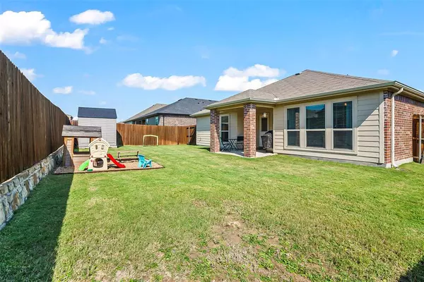 Van Alstyne, TX 75495,1714 Cattleman Street