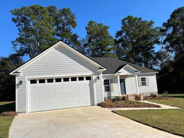 1733 SE Sterling Cir, Cairo, GA 39828