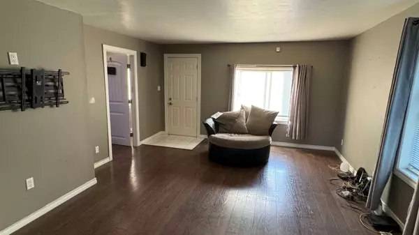 Red Deer, AB T4N 5J6,5909 54 AVE