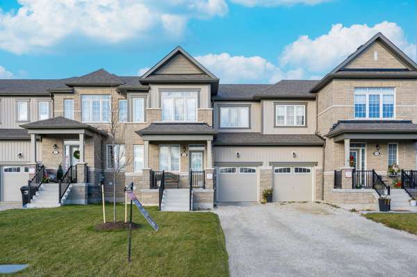 9 Stately DR, Wasaga Beach, ON L0M 2S0