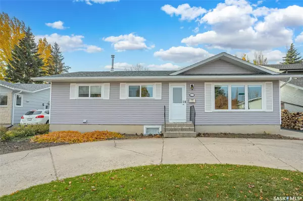 223 David Knight CRESCENT,  Saskatoon,  SK S7K 5L7