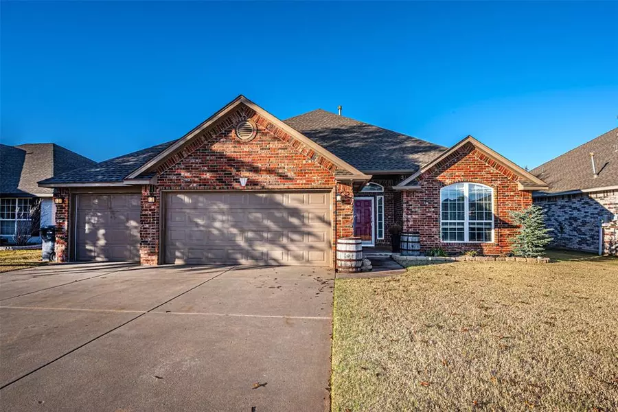 11009 NW 103rd Street, Yukon, OK 73099