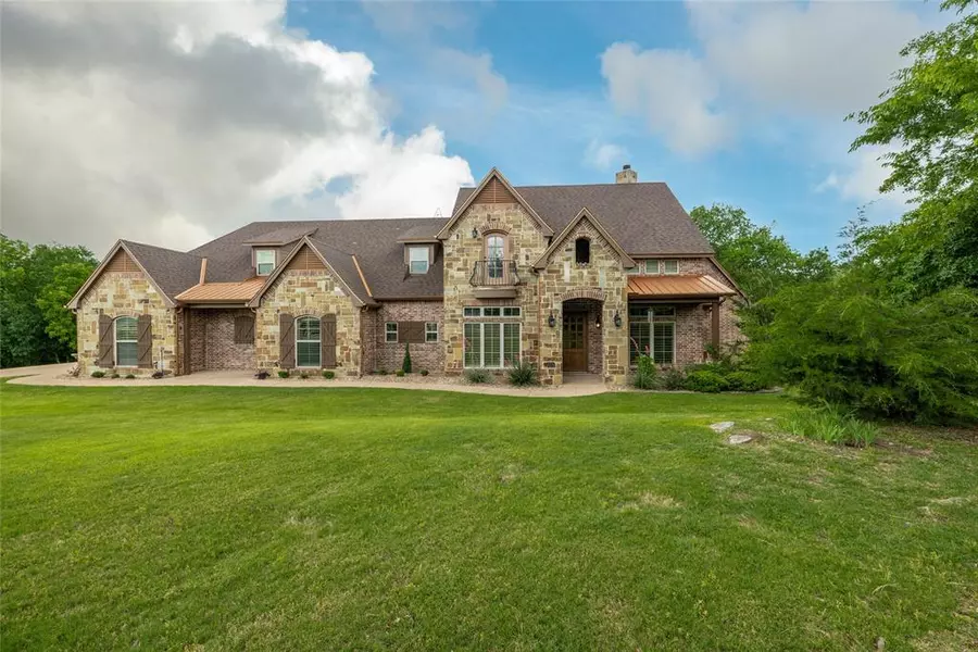 106 Brooke Arbor Court, Weatherford, TX 76087