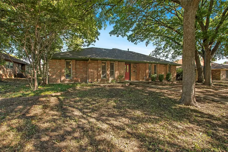 343 Cardinal Creek Drive, Duncanville, TX 75137