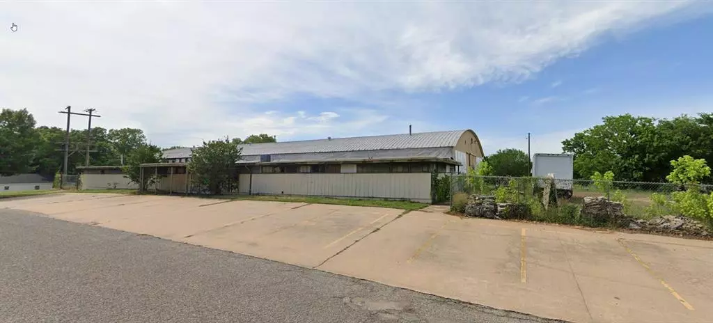 703 N Houston, Denison, TX 75021