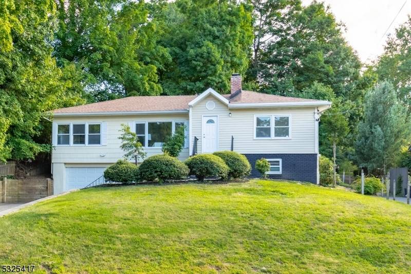 194 Westville Ave, Caldwell Boro Twp., NJ 07006