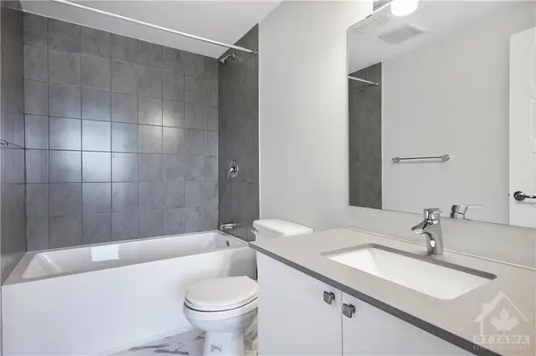 Ottawa, ON K2J 5G4,115 KYANITE LN