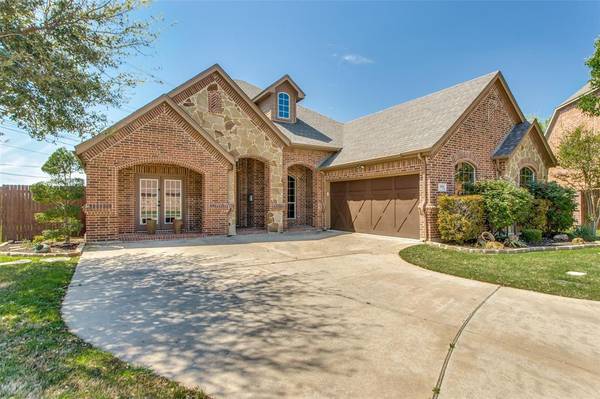 6920 Golf Green Drive, Arlington, TX 76001