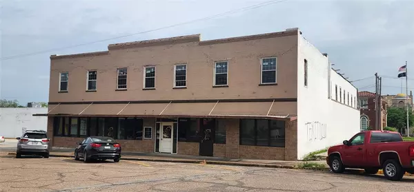 304 E Commerce Street, Mexia, TX 76667