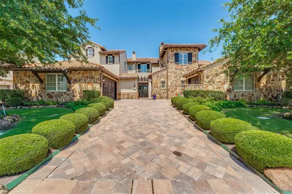 647 Lake Point Drive, Irving, TX 75039