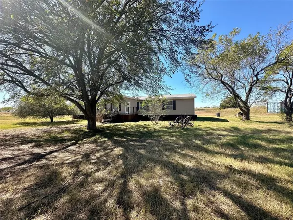 Emhouse, TX 75110,320 Gamble Street