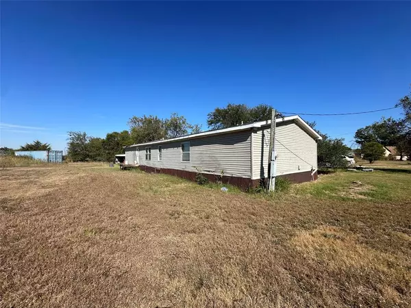 Emhouse, TX 75110,320 Gamble Street