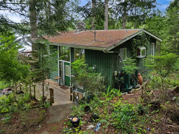 Mayne Island, BC V0N 2J2,435 Victor Rd