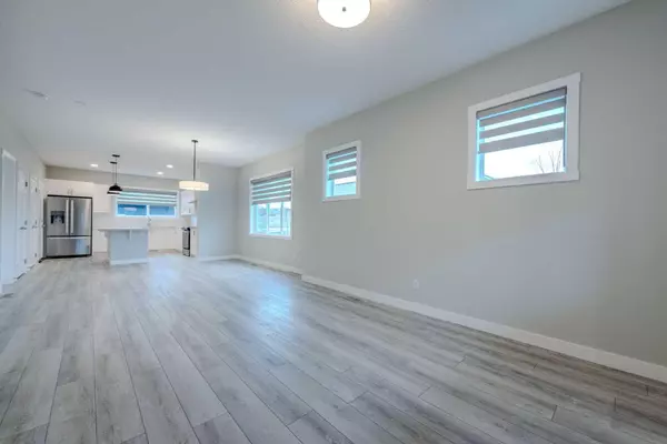 Calgary, AB T2X 4Y8,275 Wolf Creek WAY Southeast