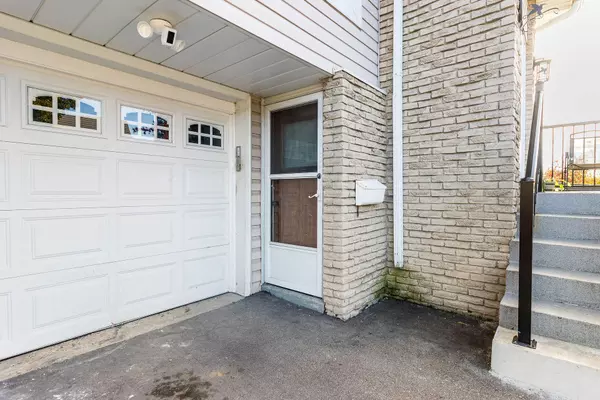 Peel, ON L6Z 1E3,86 Primrose CRES