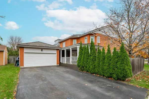 Oakville, ON L6H 5Y1,265 River Glen BLVD