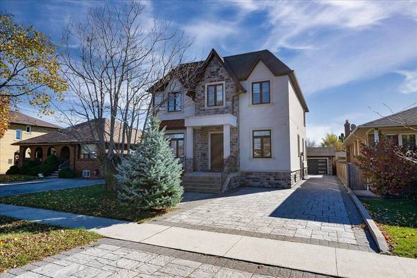 67 Mcadam AVE, Toronto W04, ON M6A 1S6