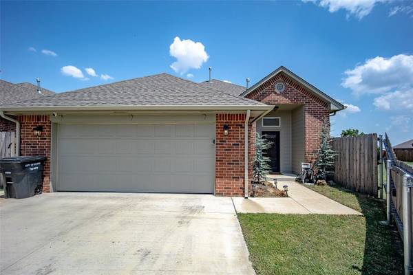 413 SE 10th Street, Moore, OK 73160