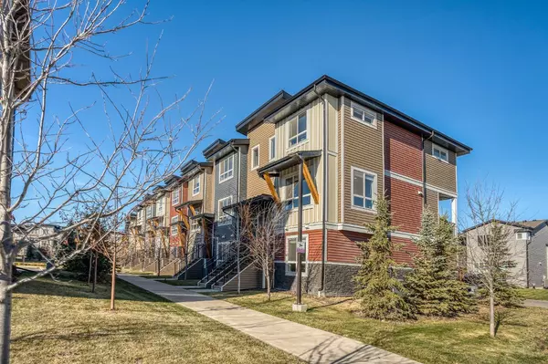 Calgary, AB T2X 4E1,49 Walgrove PLZ SE