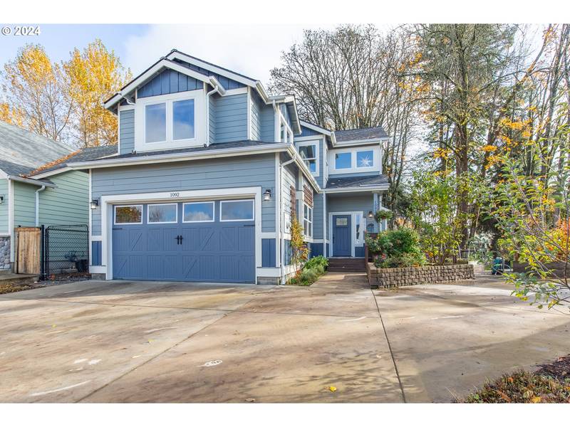 1092 ROBBINS WAY, Lebanon, OR 97355