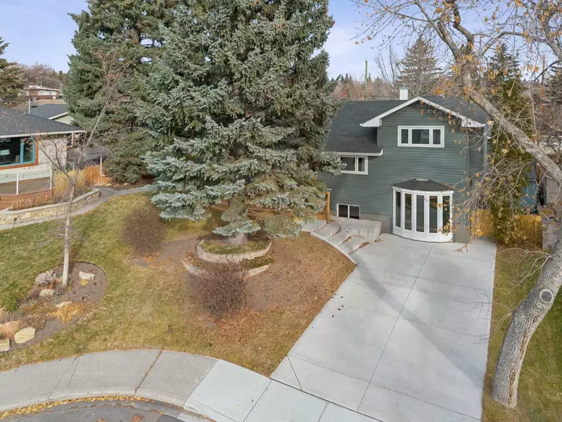 100 Coleridge RD Northwest, Calgary, AB T2K 1X4