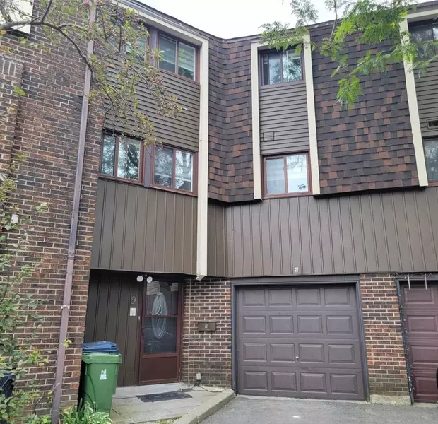 9 Lofty Hill WAY, Toronto C15, ON M2H 2Z9