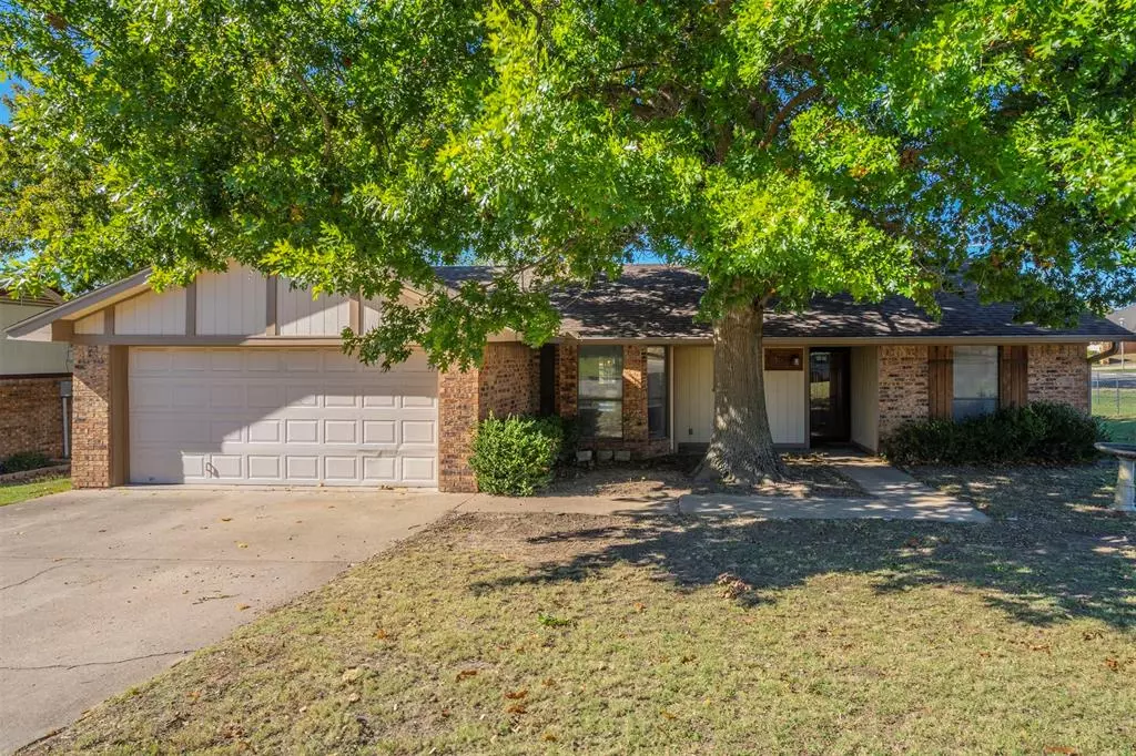 Weatherford, TX 76086,1302 Randy Drive