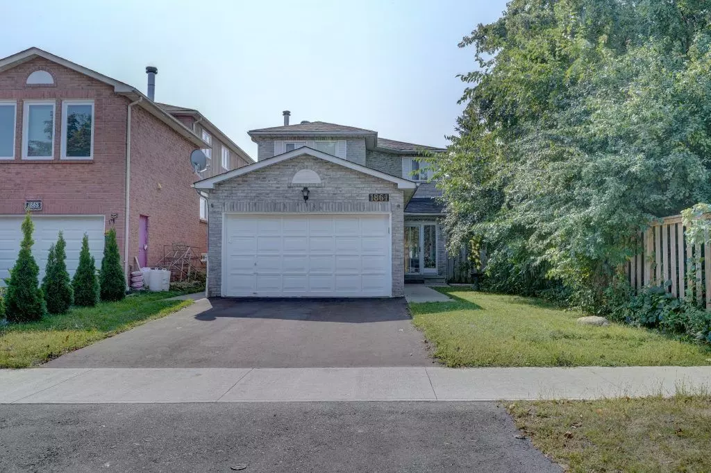 Pickering, ON L1V 6H6,1861 Bainbridge DR