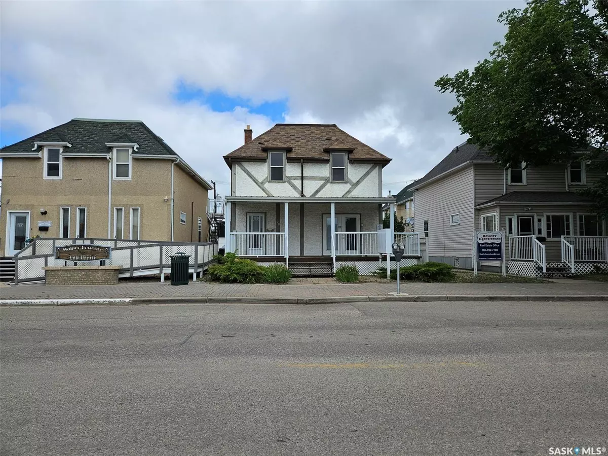 Moose Jaw, SK S6H 4B5,80 Athabasca STREET W